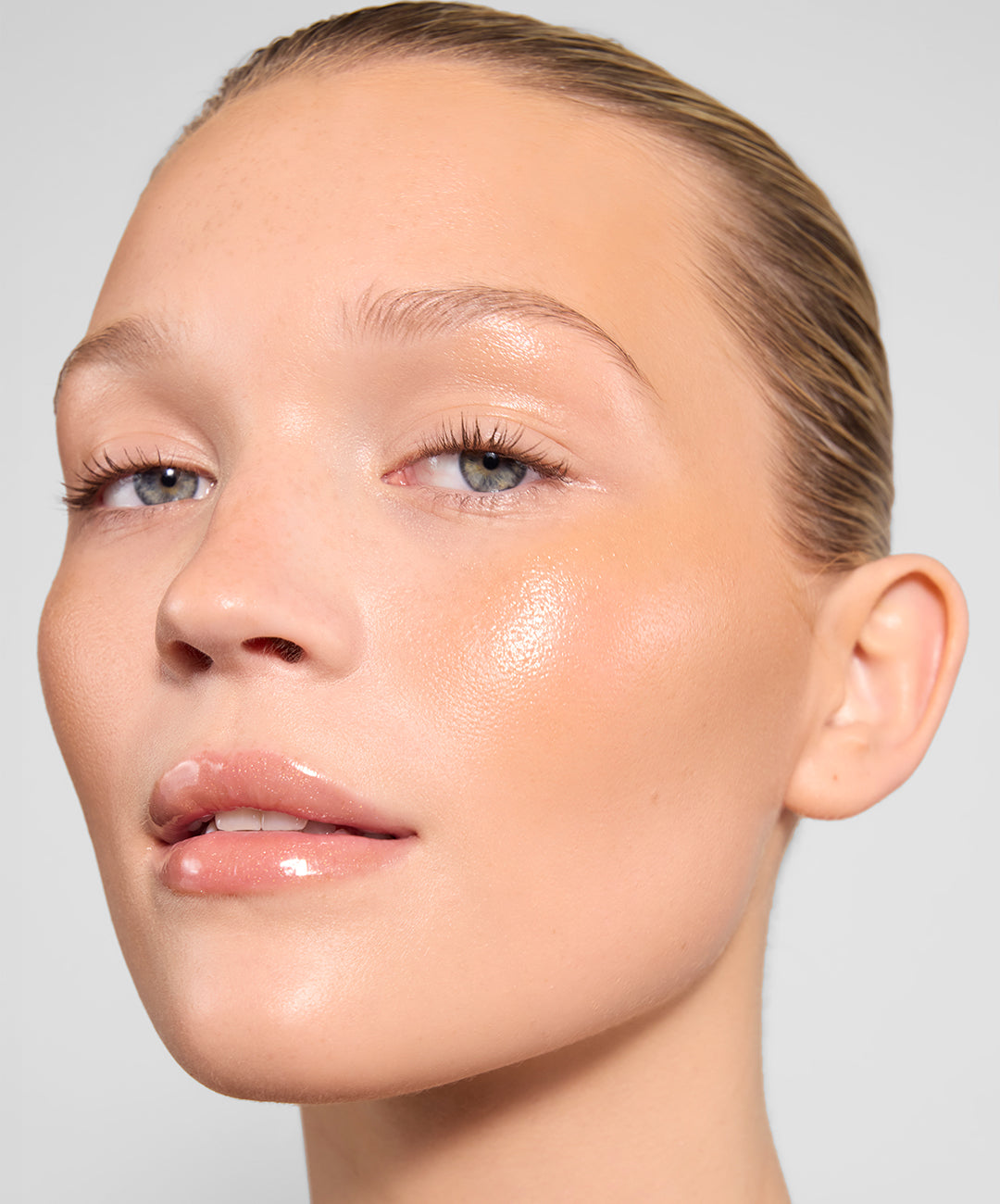 refy lip gloss topaz