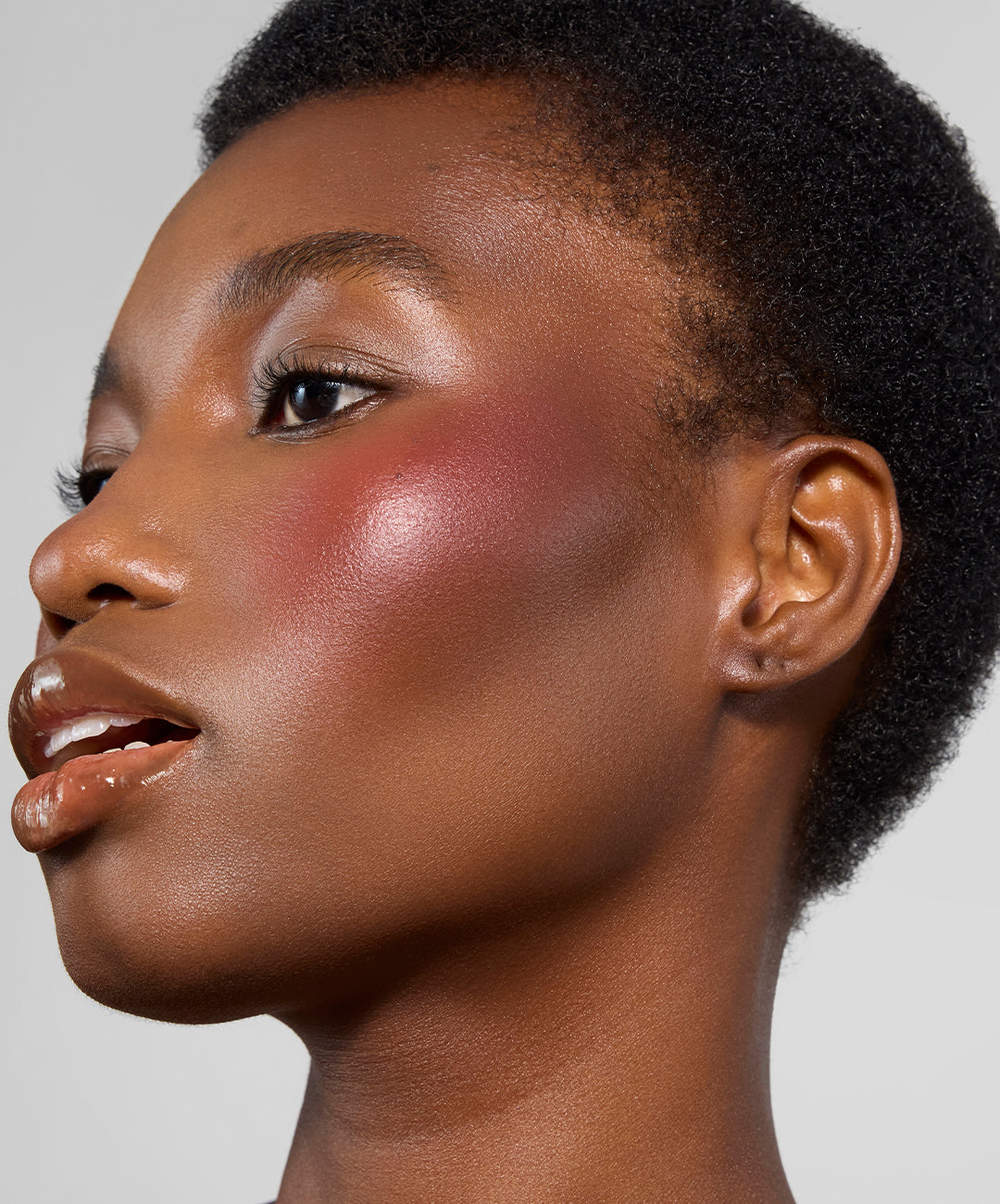 refy cream blush plum
