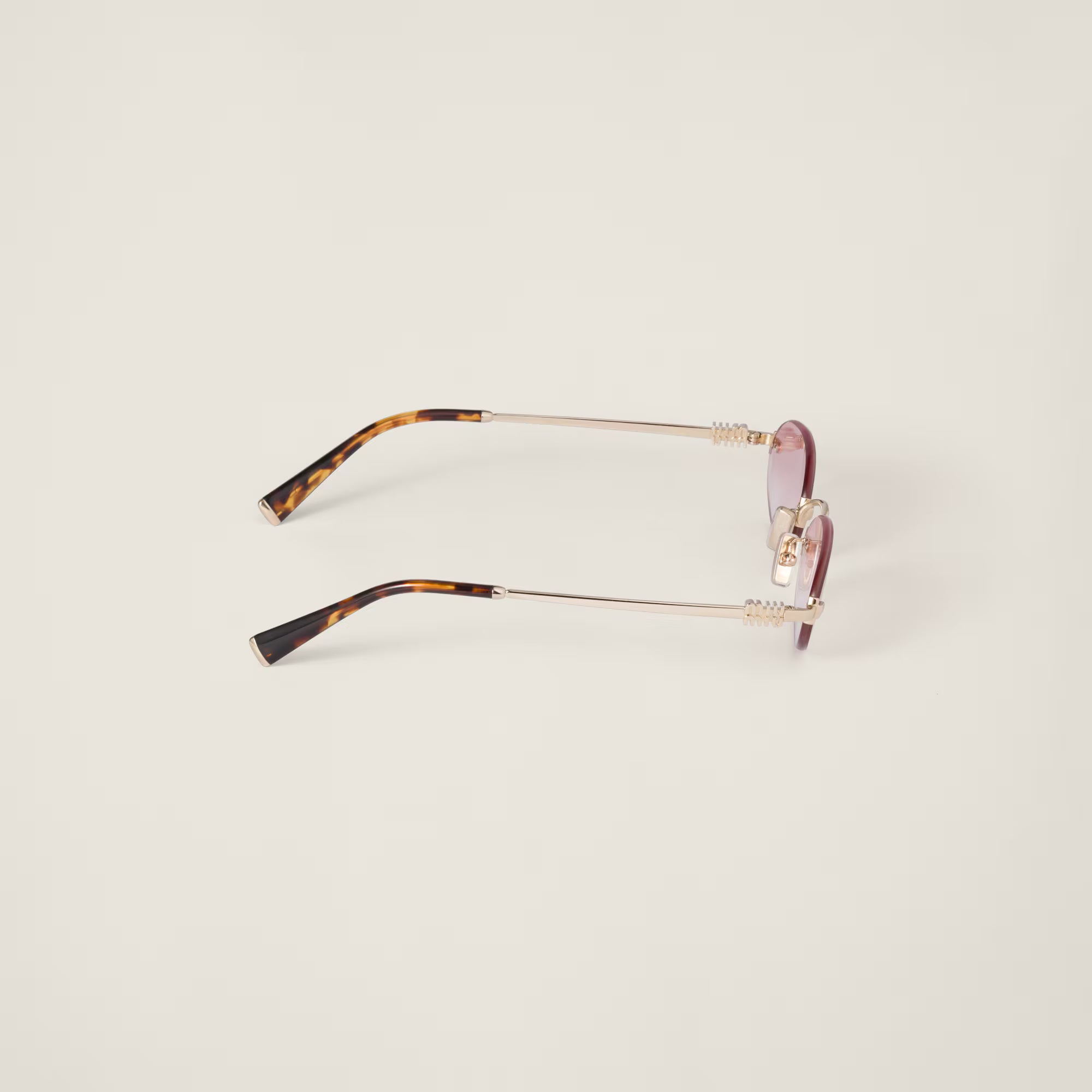 miu miu logo sunglasses