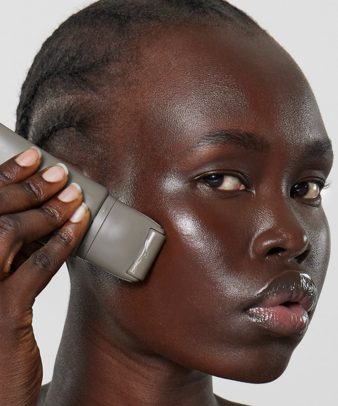 refy glow and sculpt face primer