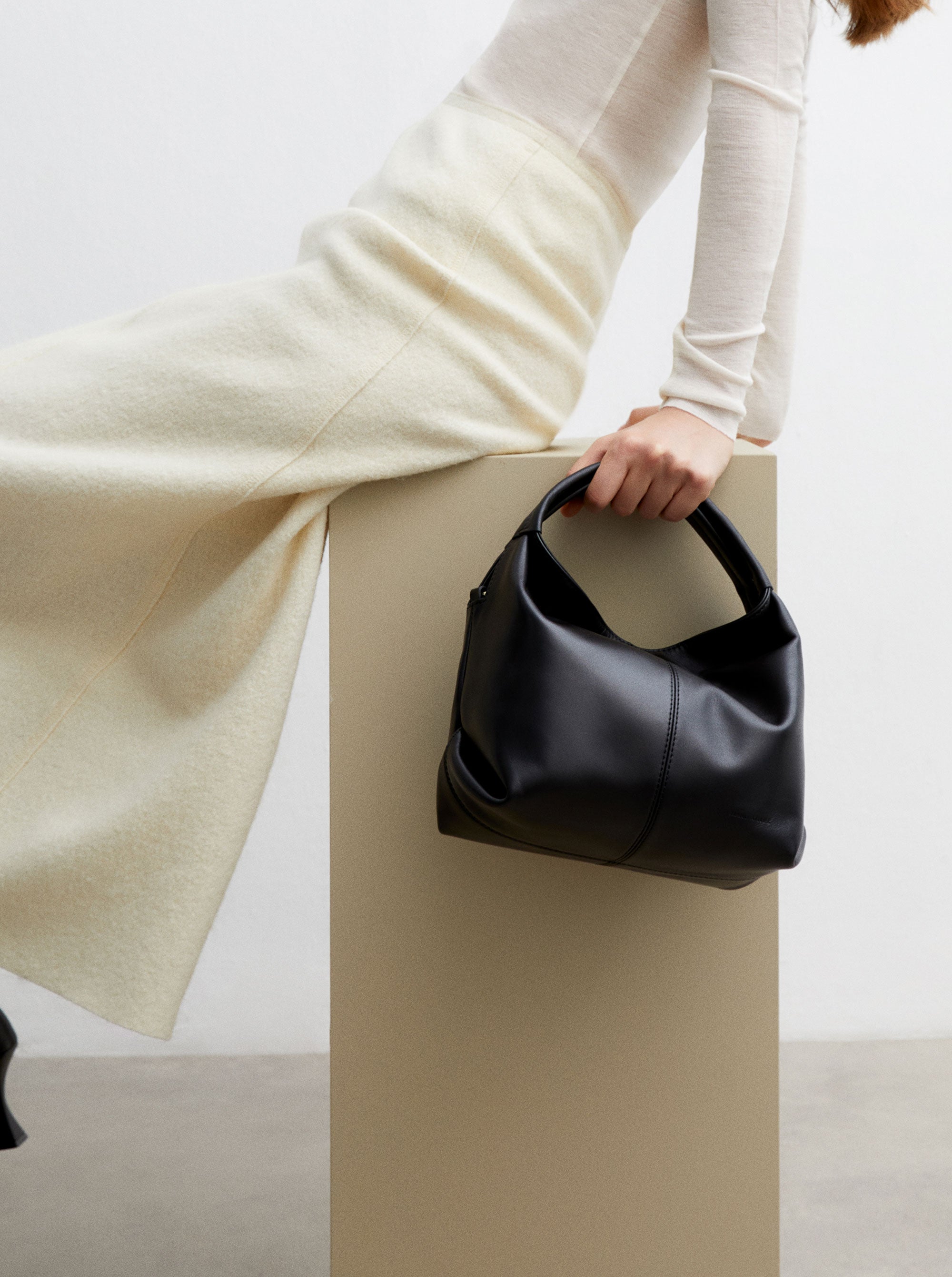 Manu Atelier Mini Gala Black Soft
