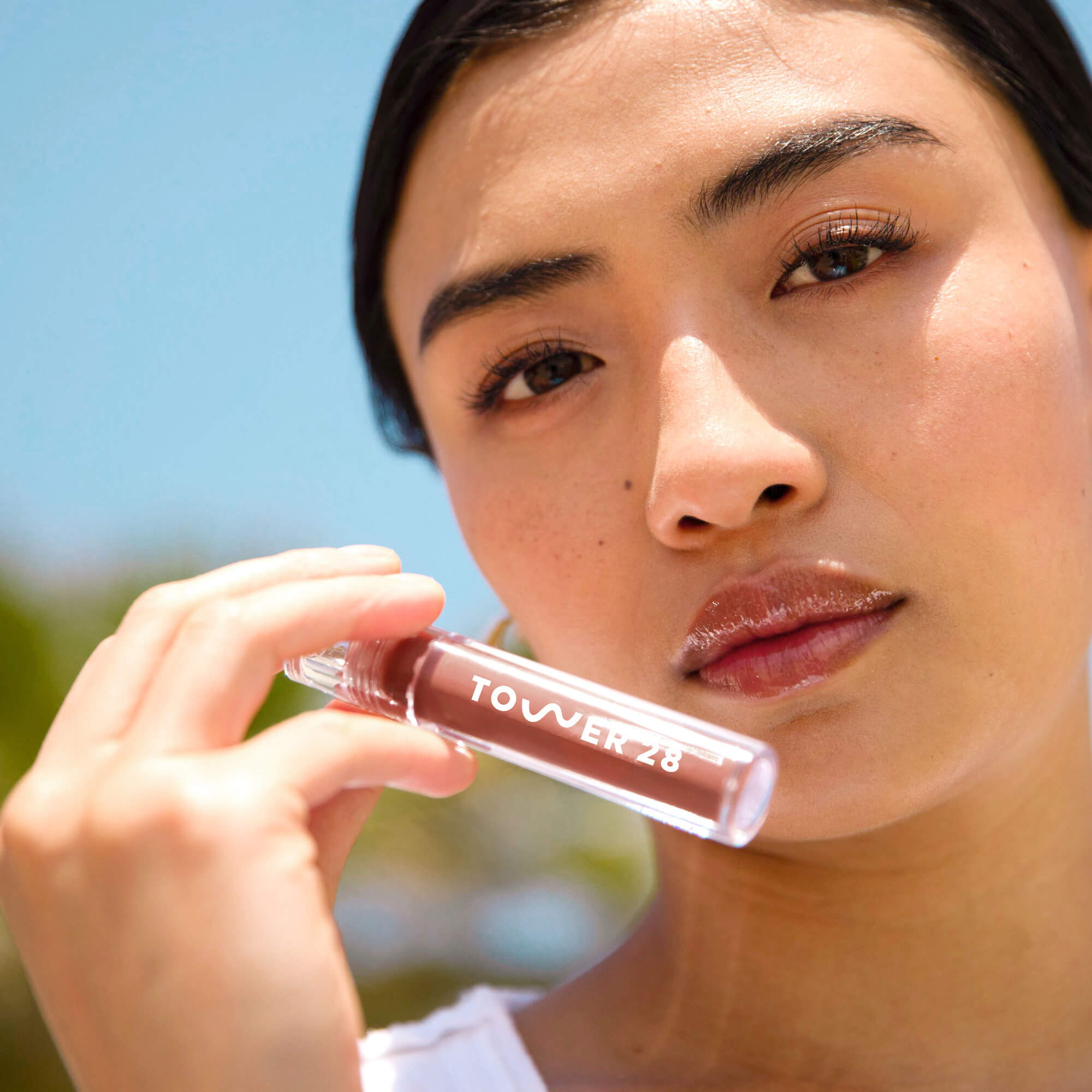 tower 28 shineon lip oil jelly almond