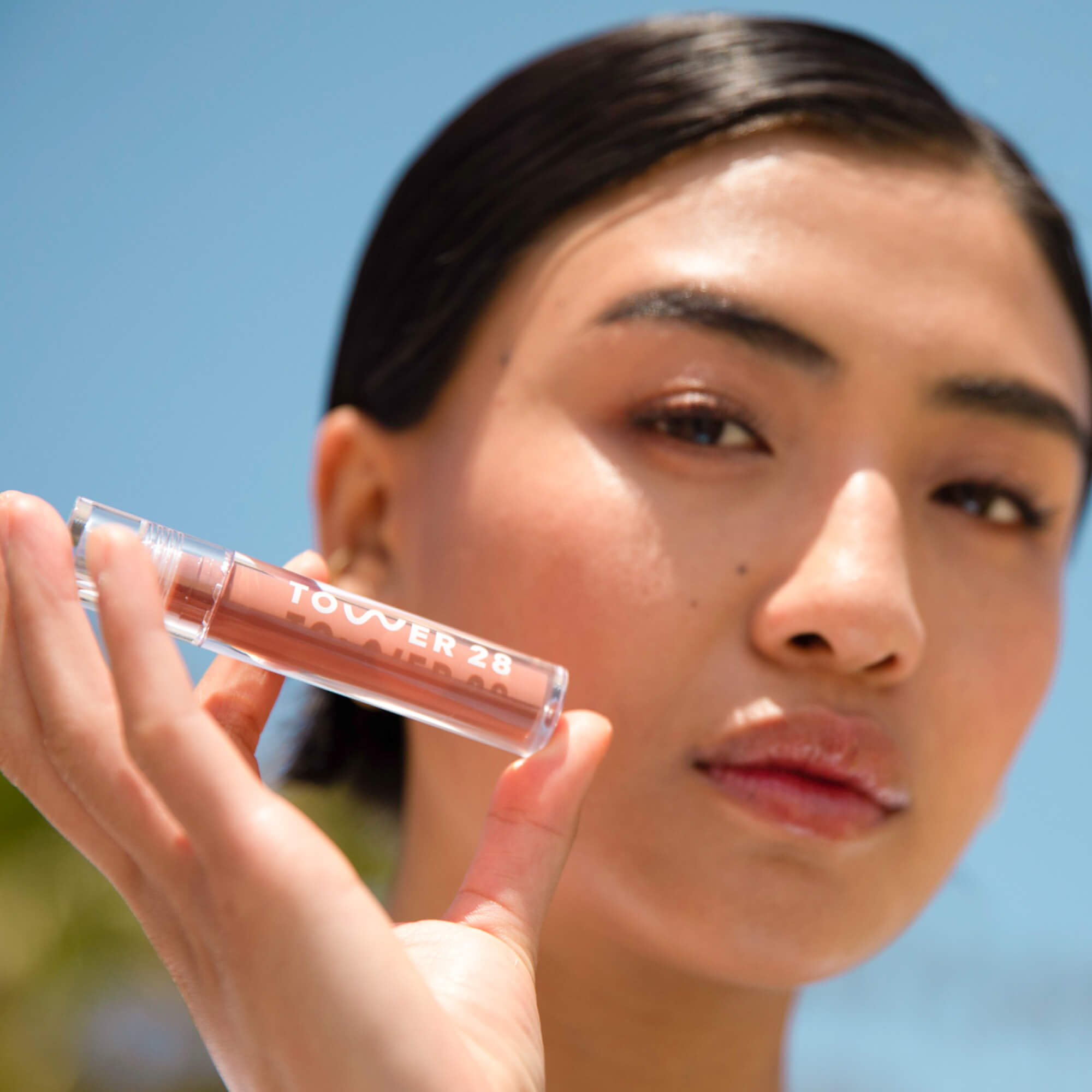 tower 28 shineon lip oil jelly cashew