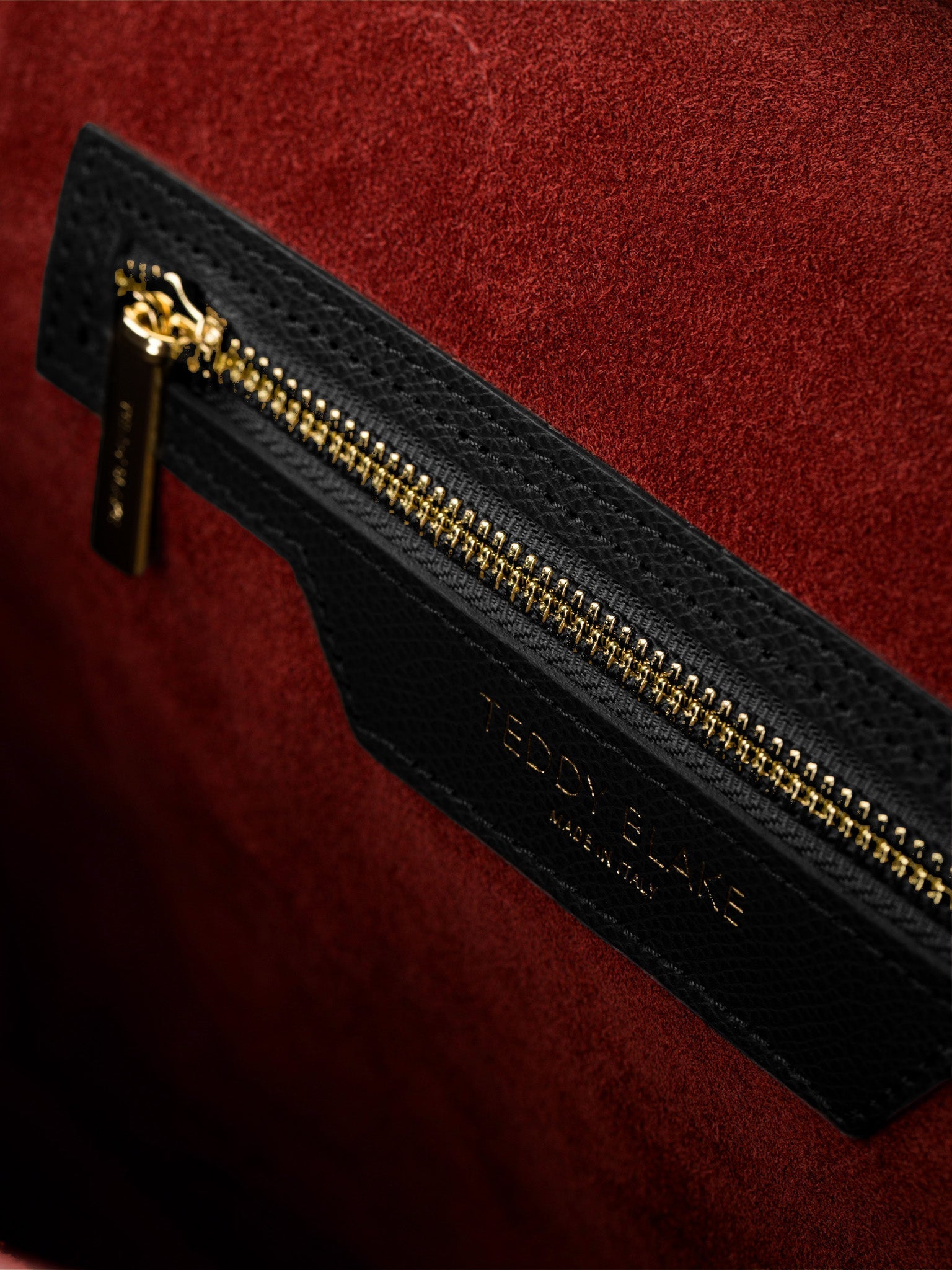 TEDDY BLAKE Gigi Palmellato  15" - Black&Red