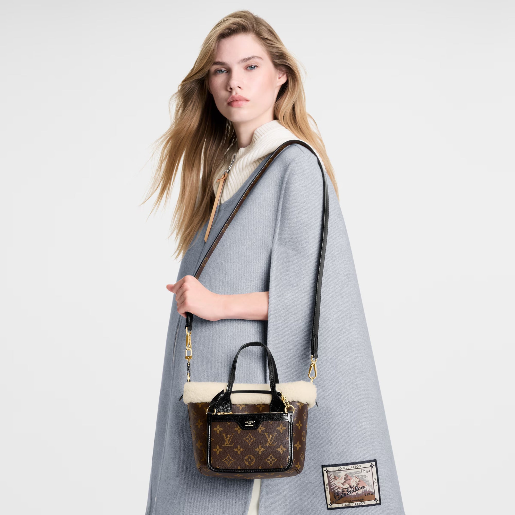 LOUIS VUITTON Neverfull Bandoulière Inside Out BB