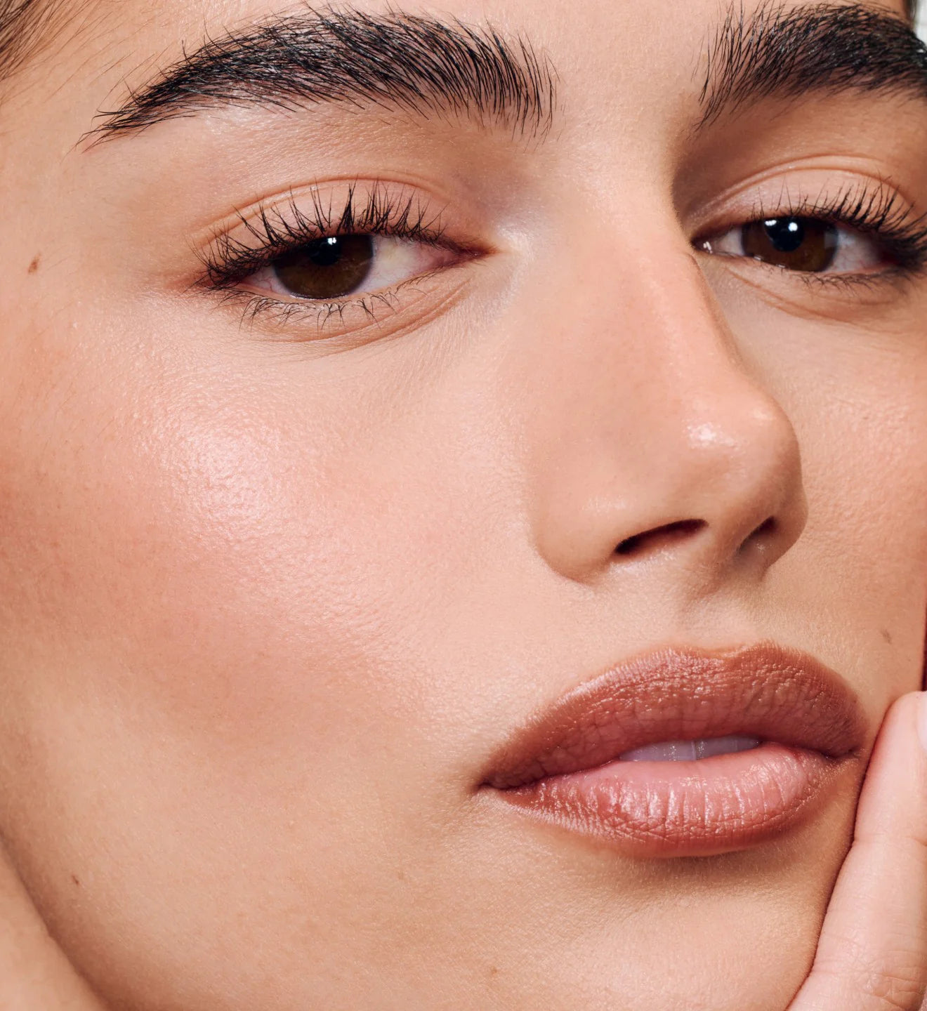 rhode peptide lip shape lunge