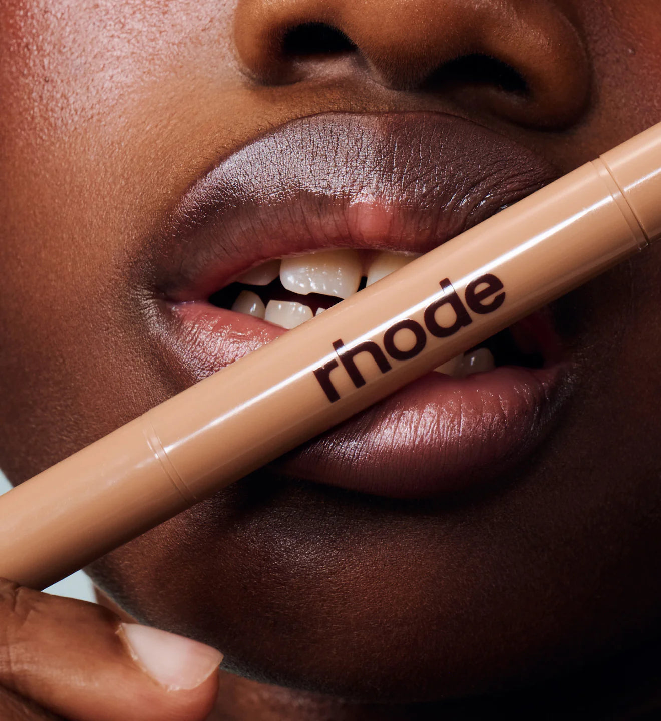 rhode peptide lip shape stretch